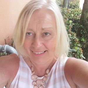 Meet your Posher, Deb